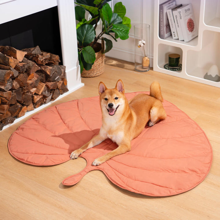 Leaf-Shaped Soft-Touch Blanket